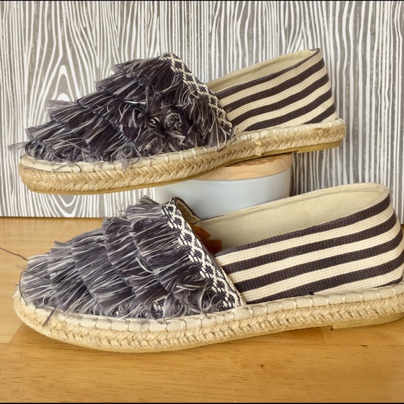 SALE! Striped ESPADRILLE 🌸Boat Style ⚓️Slip-On ♥️ - Picture 3 of 8